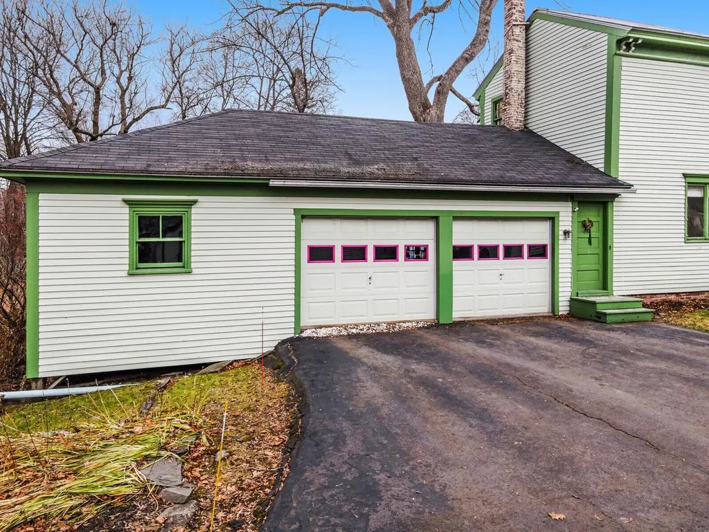 73 High Street Fairfield ME 04937