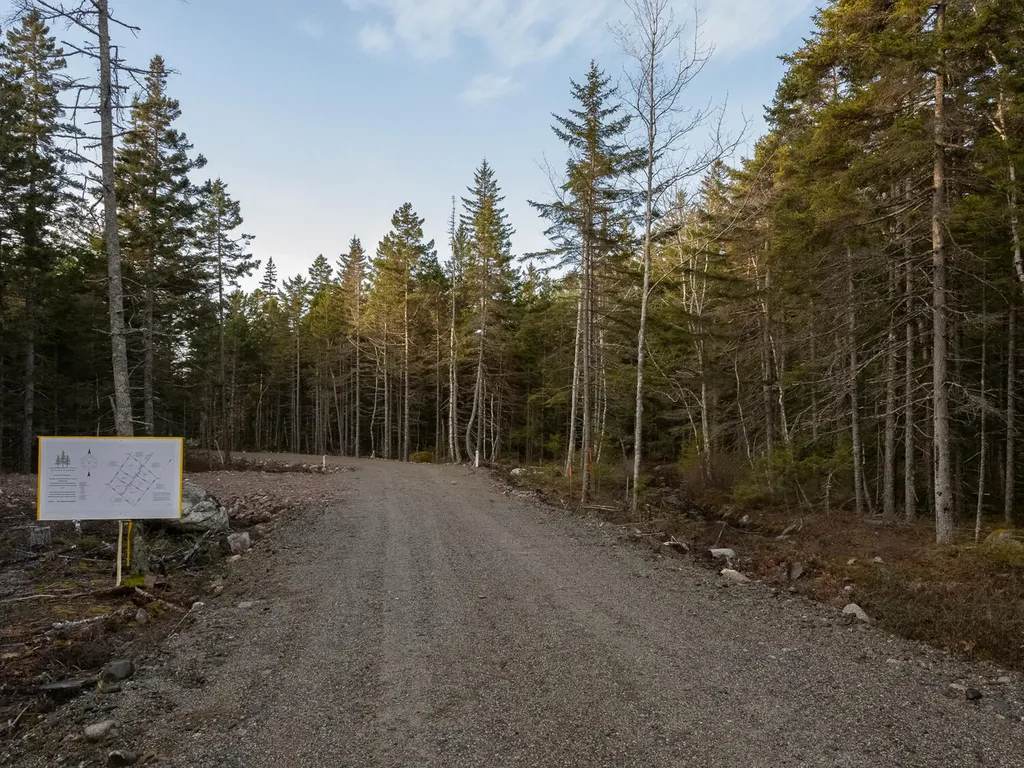 000 Seawall Map/lot 17/11-01 Road Southwest Harbor ME 04679