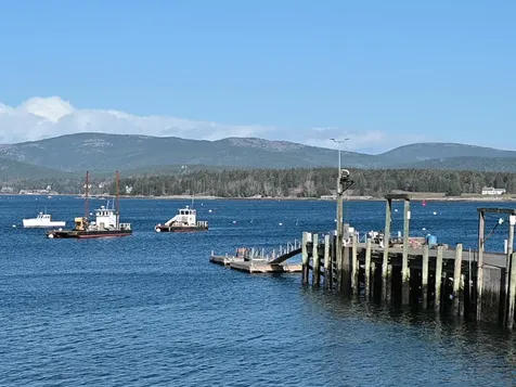 000 Seawall Map/lot 17/11-04 Southwest Harbor ME 04679