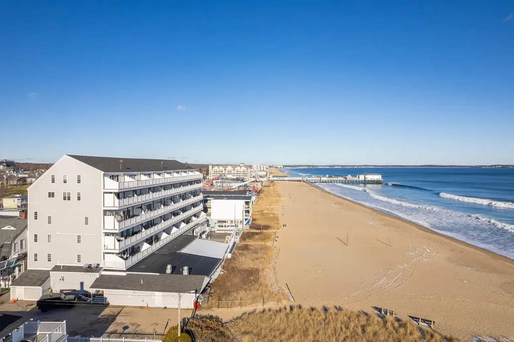 39 West Grand Avenue Old Orchard Beach ME 04064