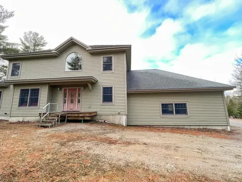 22 Tufts Court Surry ME 04684