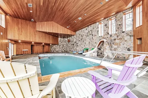 153 Foreside Road Falmouth ME 04105
