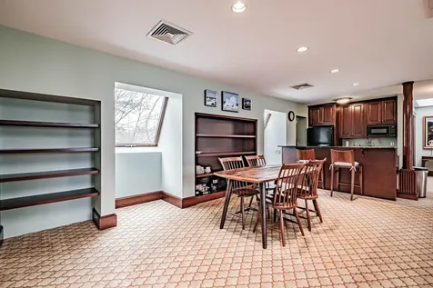 153 Foreside Road Falmouth ME 04105