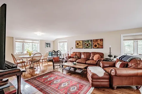 153 Foreside Road Falmouth ME 04105