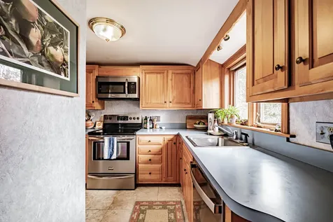 153 Foreside Road Falmouth ME 04105