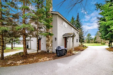 153 Foreside Road Falmouth ME 04105