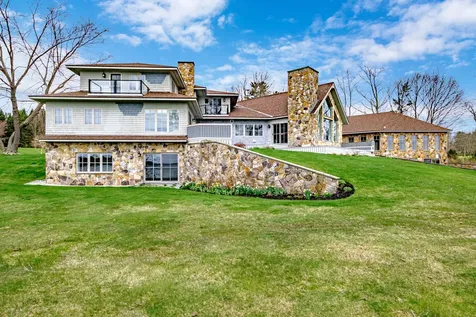 153 Foreside Road Falmouth ME 04105