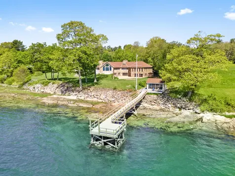 153 Foreside Road Falmouth ME 04105