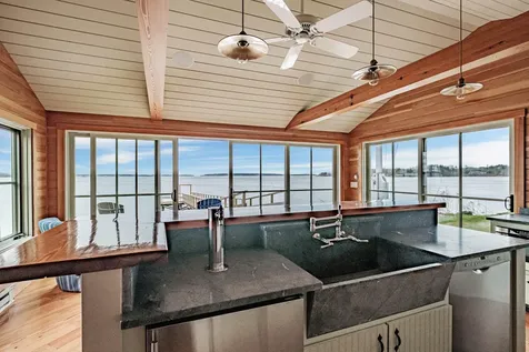 153 Foreside Road Falmouth ME 04105