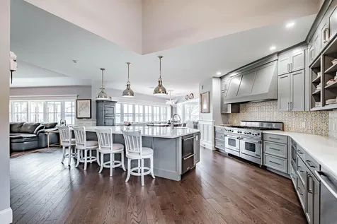 153 Foreside Road Falmouth ME 04105