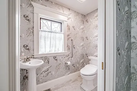 153 Foreside Road Falmouth ME 04105