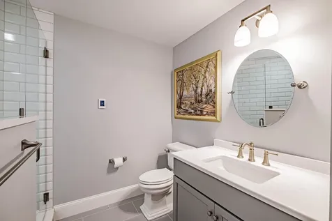 153 Foreside Road Falmouth ME 04105