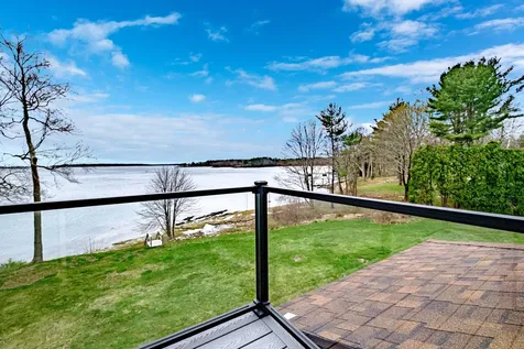 153 Foreside Road Falmouth ME 04105