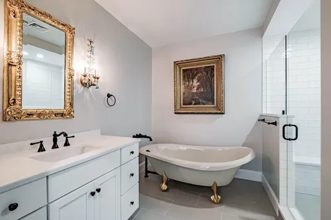 153 Foreside Road Falmouth ME 04105