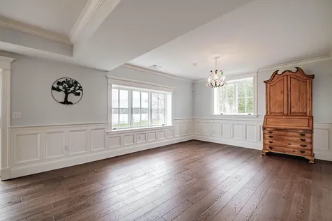 153 Foreside Road Falmouth ME 04105