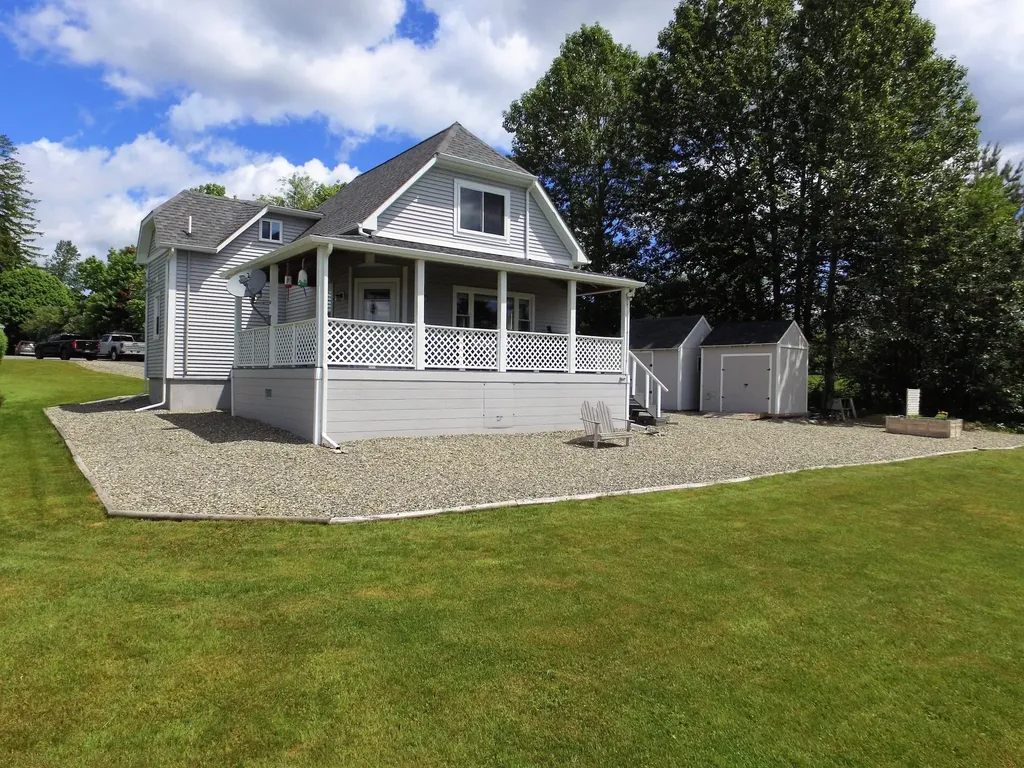 5 Ludwig Lane Searsport ME 04974