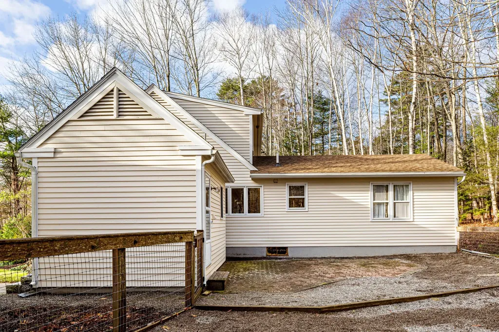 11 Rockbrook Drive Camden ME 04843