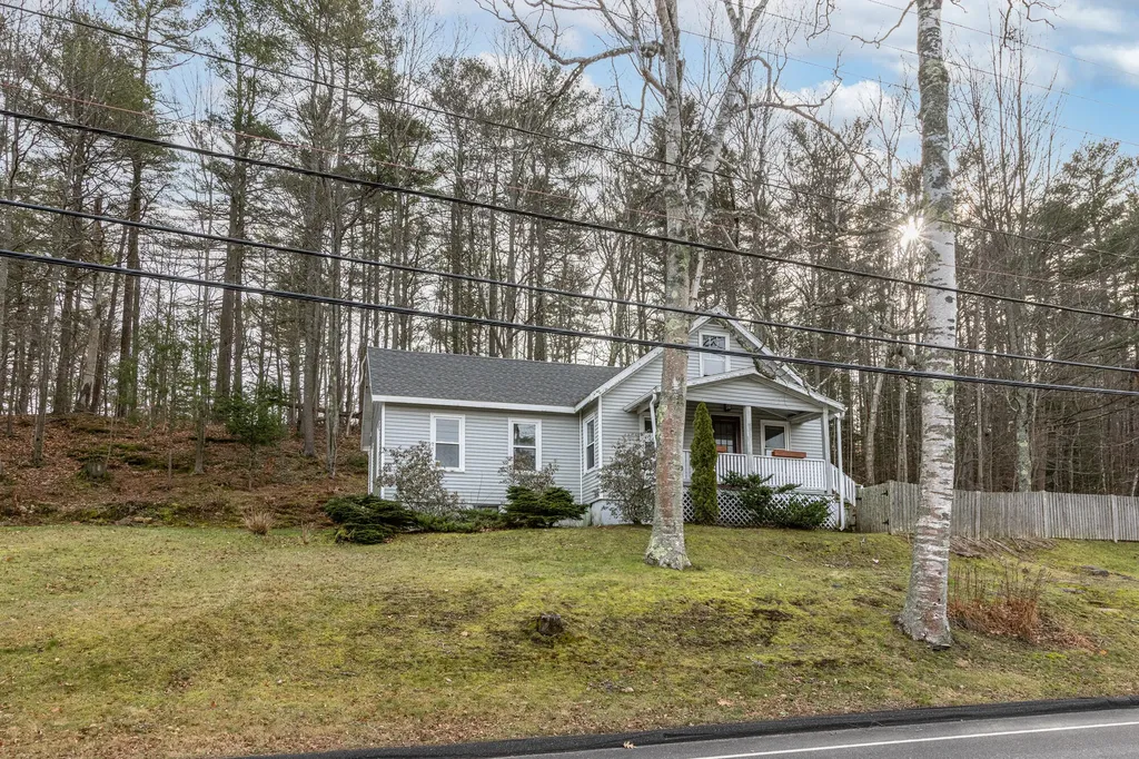 56 Bow Street Freeport ME 04032