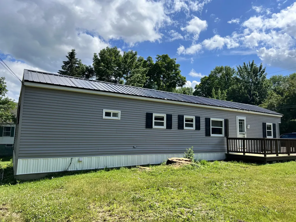 16 Boardman Street Calais ME 04619