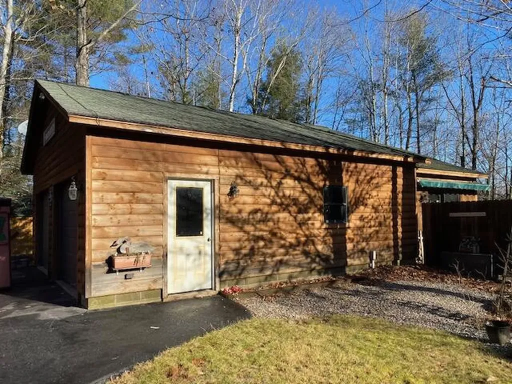 43 Marion Drive Hebron ME 04238
