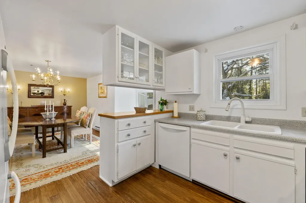 52 Willow Grove Road Brunswick ME 04011