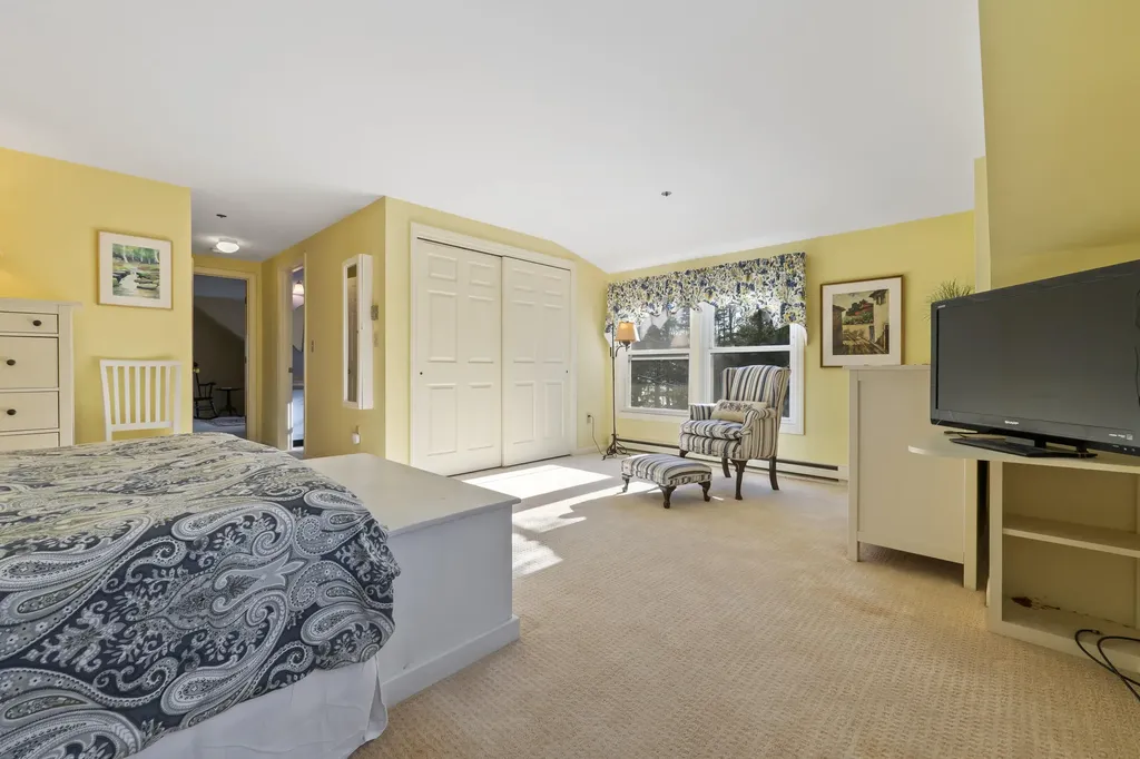 52 Willow Grove Road Brunswick ME 04011