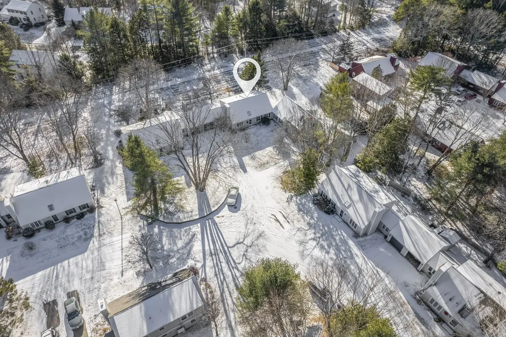 52 Willow Grove Road Brunswick ME 04011