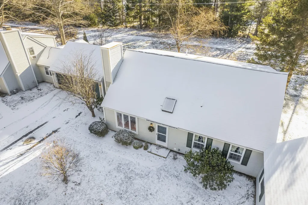 52 Willow Grove Road Brunswick ME 04011