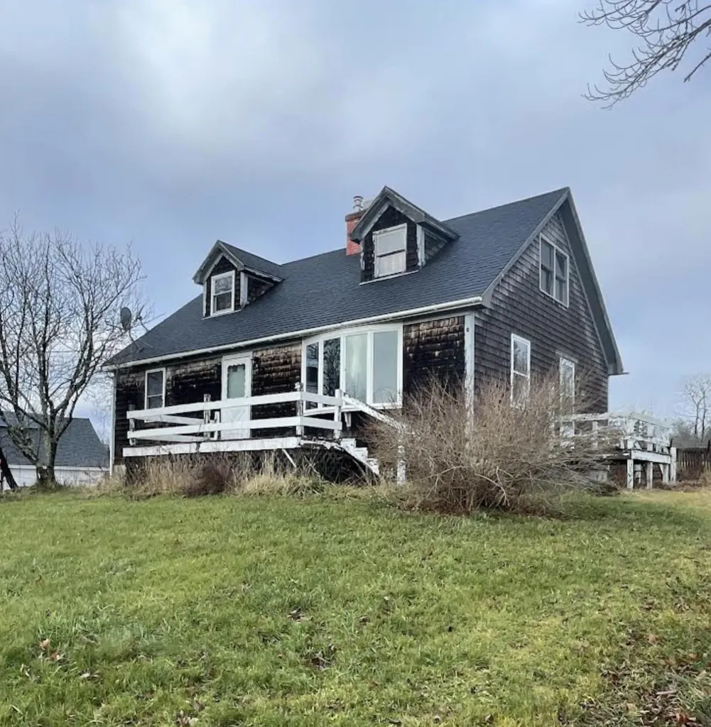 1309 Surry Road Surry ME 04684