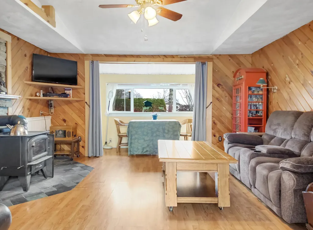 13 Trinity Street Rockland ME 04841