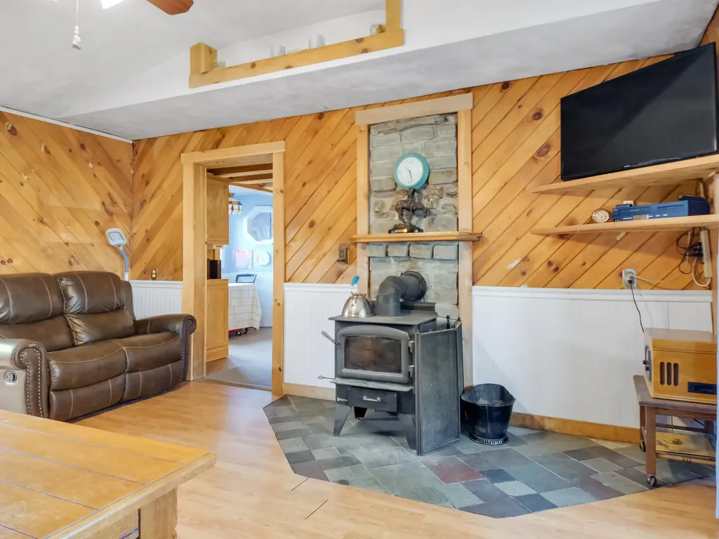 13 Trinity Street Rockland ME 04841