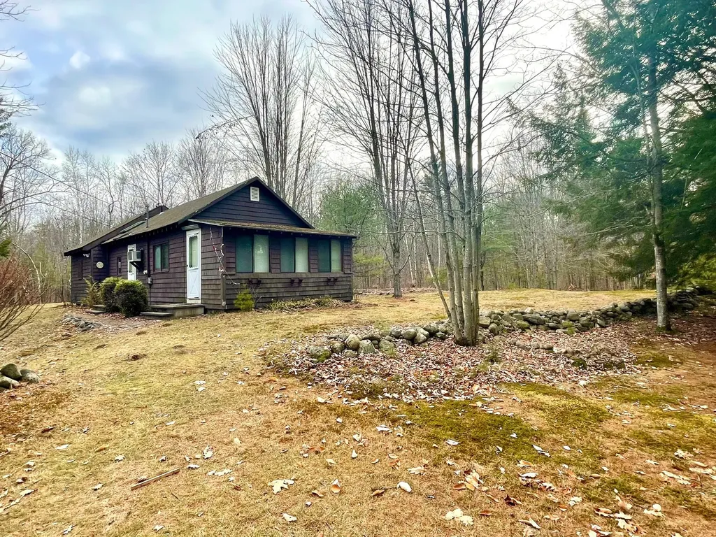126 Spur Road Cornish ME 04020