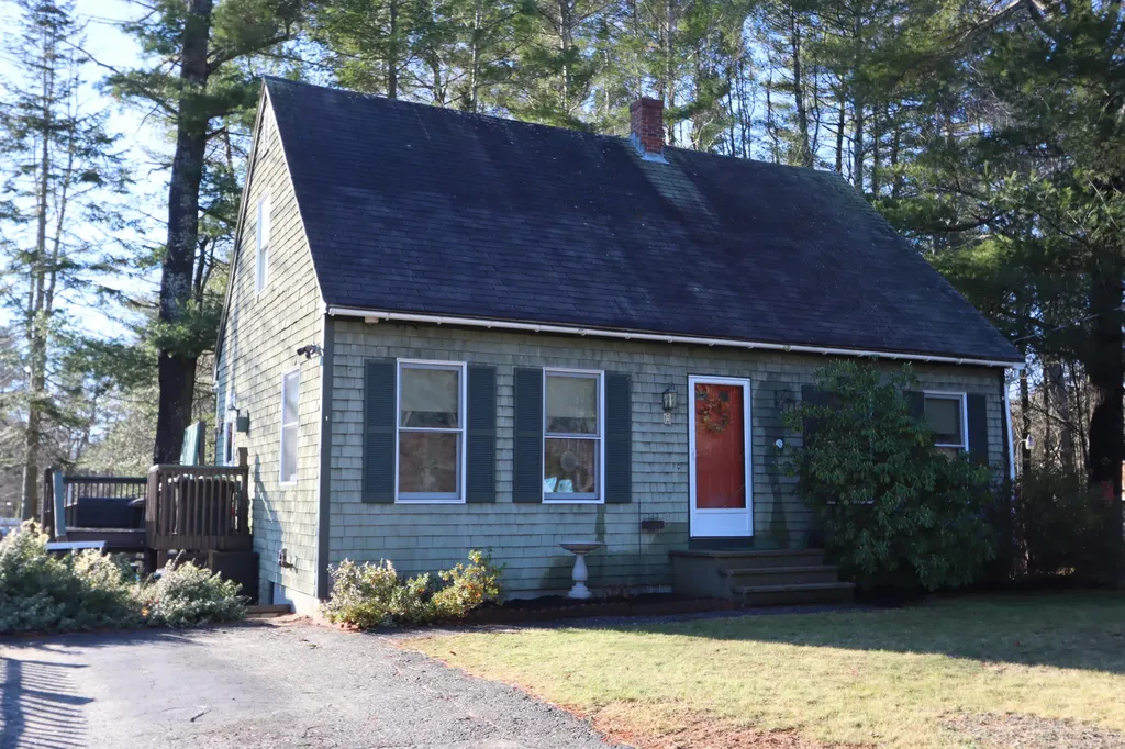 2 Pike Street Lisbon ME 04252