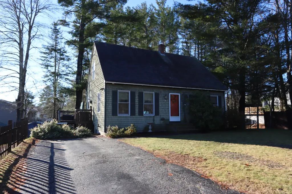 2 Pike Street Lisbon ME 04252
