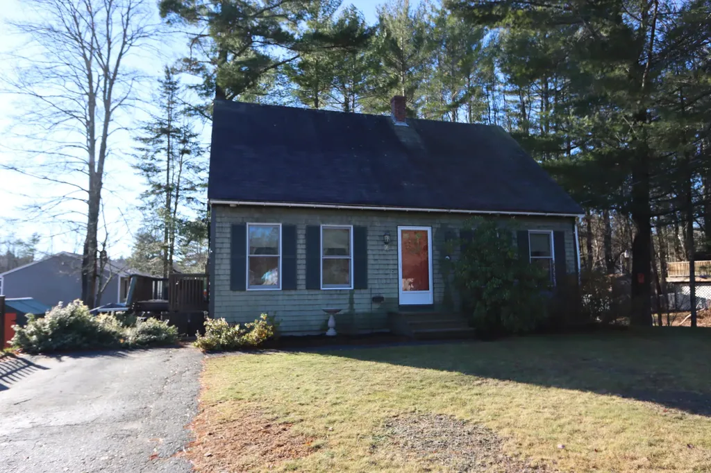 2 Pike Street Lisbon ME 04252