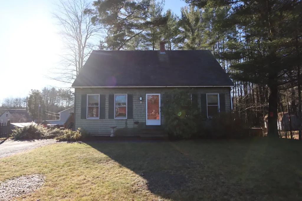2 Pike Street Lisbon ME 04252