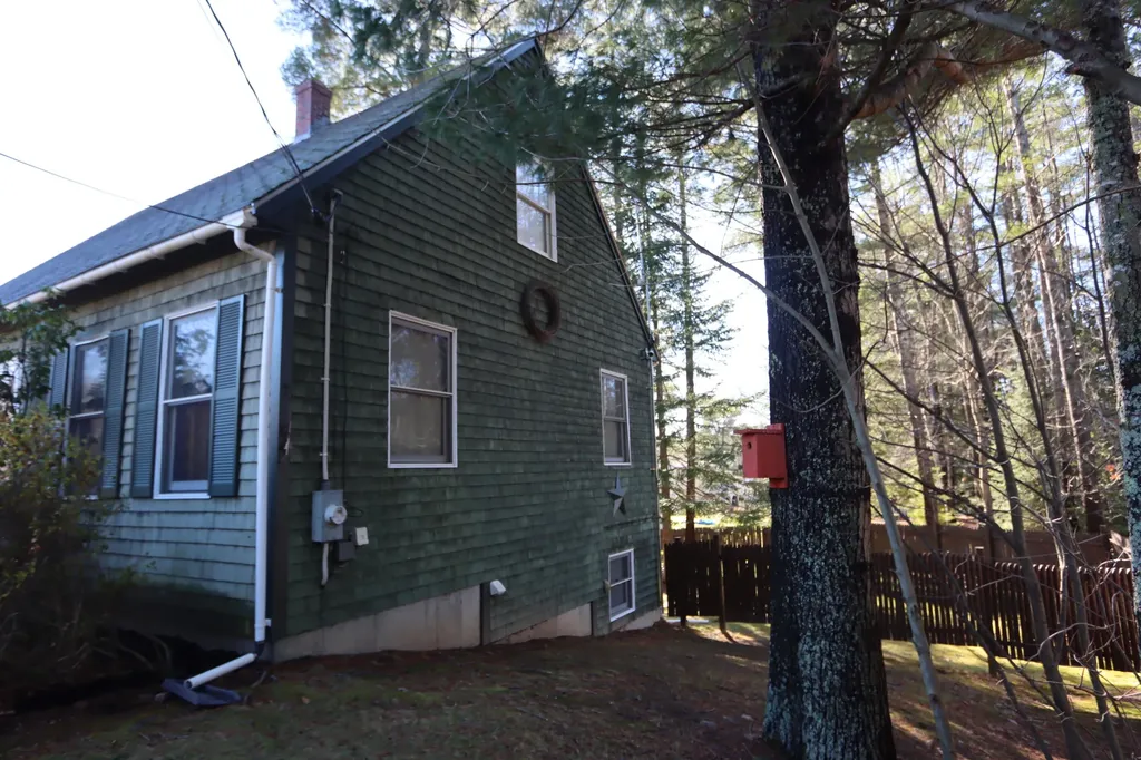 2 Pike Street Lisbon ME 04252