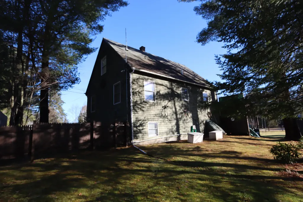 2 Pike Street Lisbon ME 04252