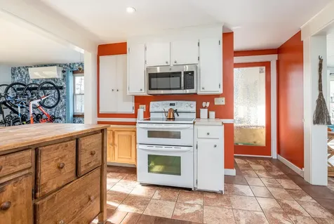 99 Melissa Drive Yarmouth ME 04096