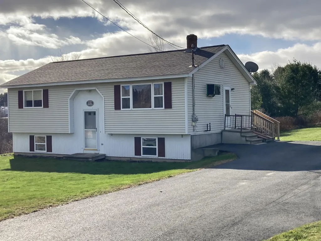 132 Meadow Lane Farmington ME 04938