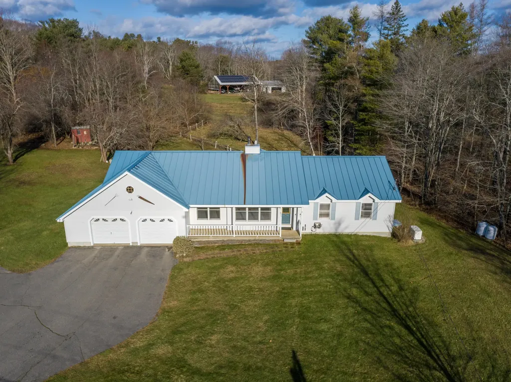 476 Swetts Pond Road Orrington ME 04474
