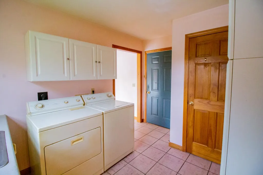 476 Swetts Pond Road Orrington ME 04474