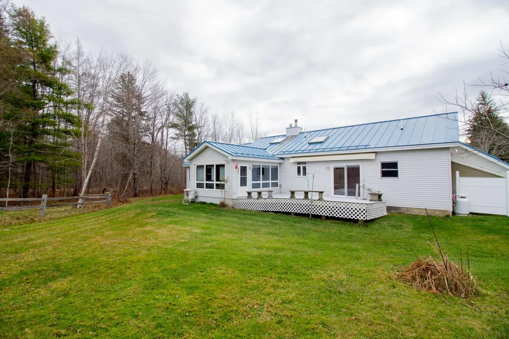 476 Swetts Pond Road Orrington ME 04474