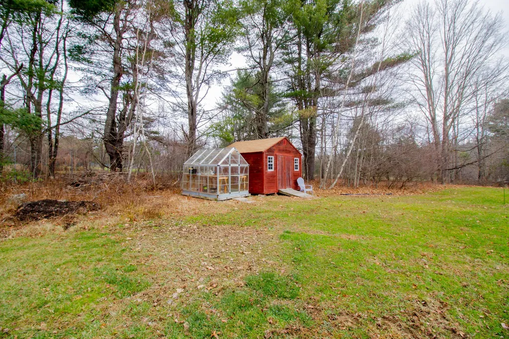 476 Swetts Pond Road Orrington ME 04474