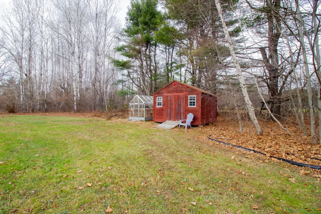 476 Swetts Pond Road Orrington ME 04474