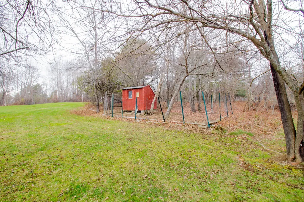 476 Swetts Pond Road Orrington ME 04474