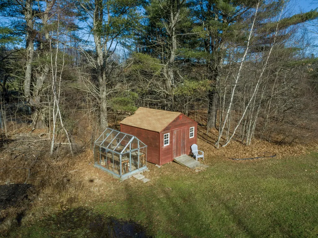 476 Swetts Pond Road Orrington ME 04474