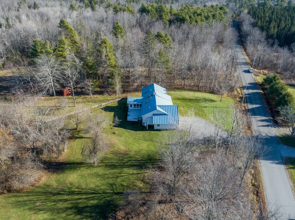 476 Swetts Pond Road Orrington ME 04474