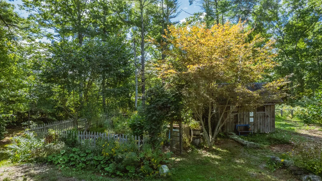 77 Goose Cove Lane Woolwich ME 04579
