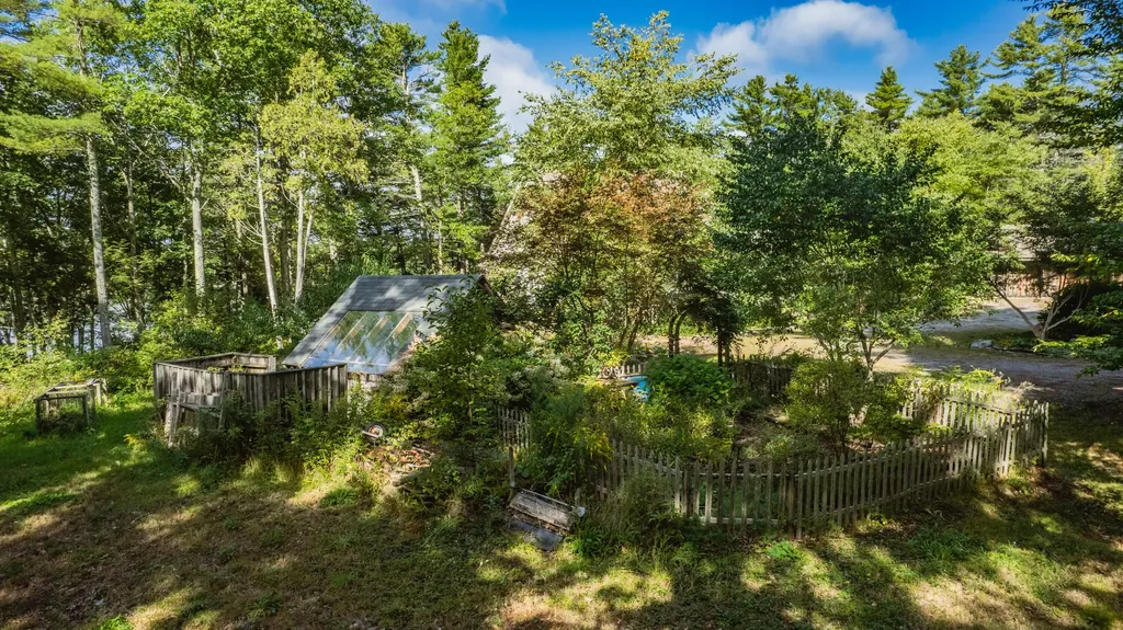 77 Goose Cove Lane Woolwich ME 04579